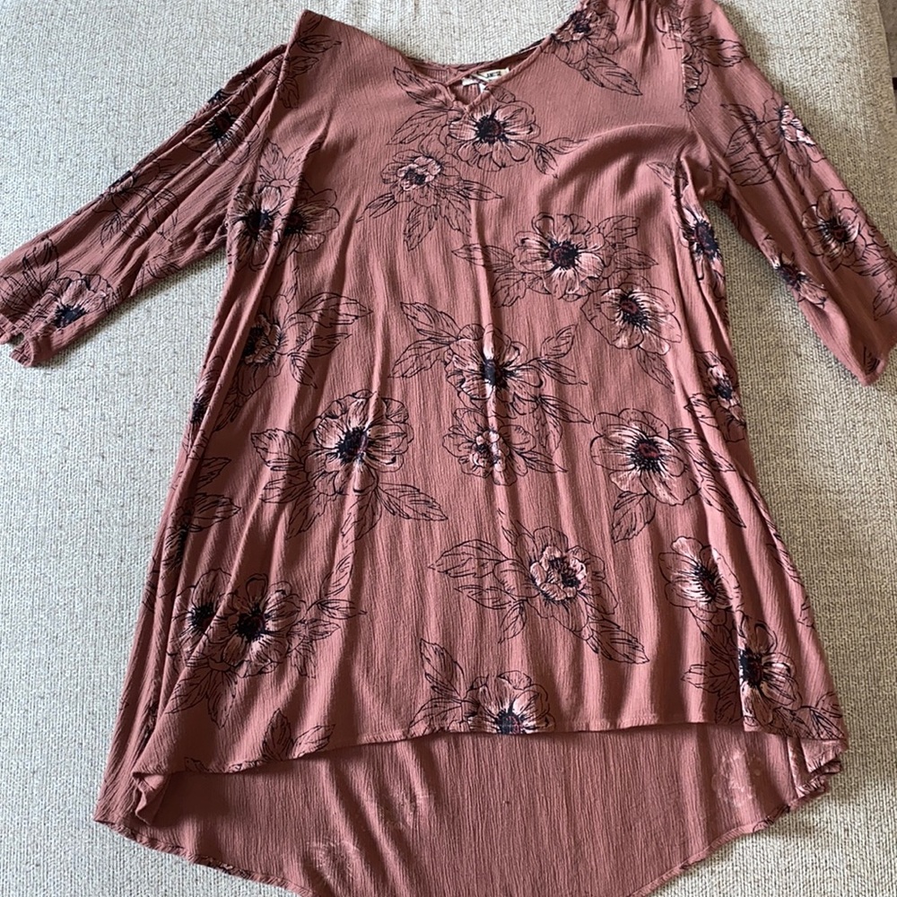 Cute spring dress!